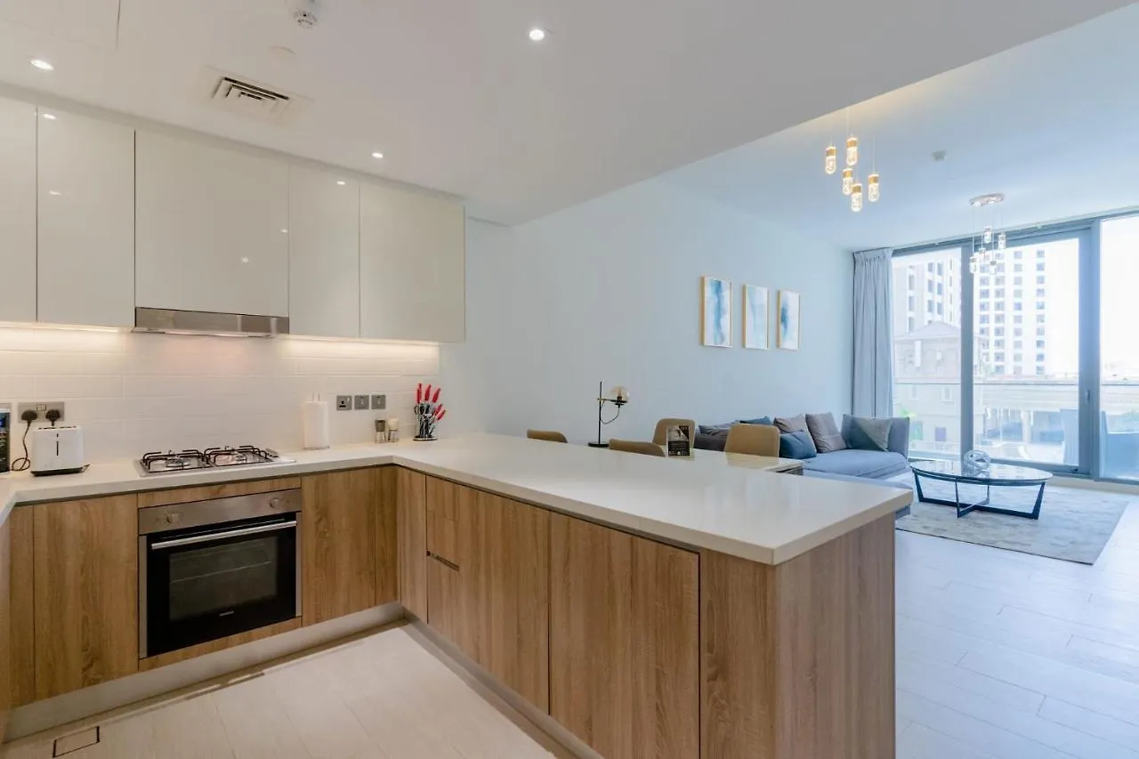 Apartment Sleek 1 Bedroom With Views Of Dubai Marina